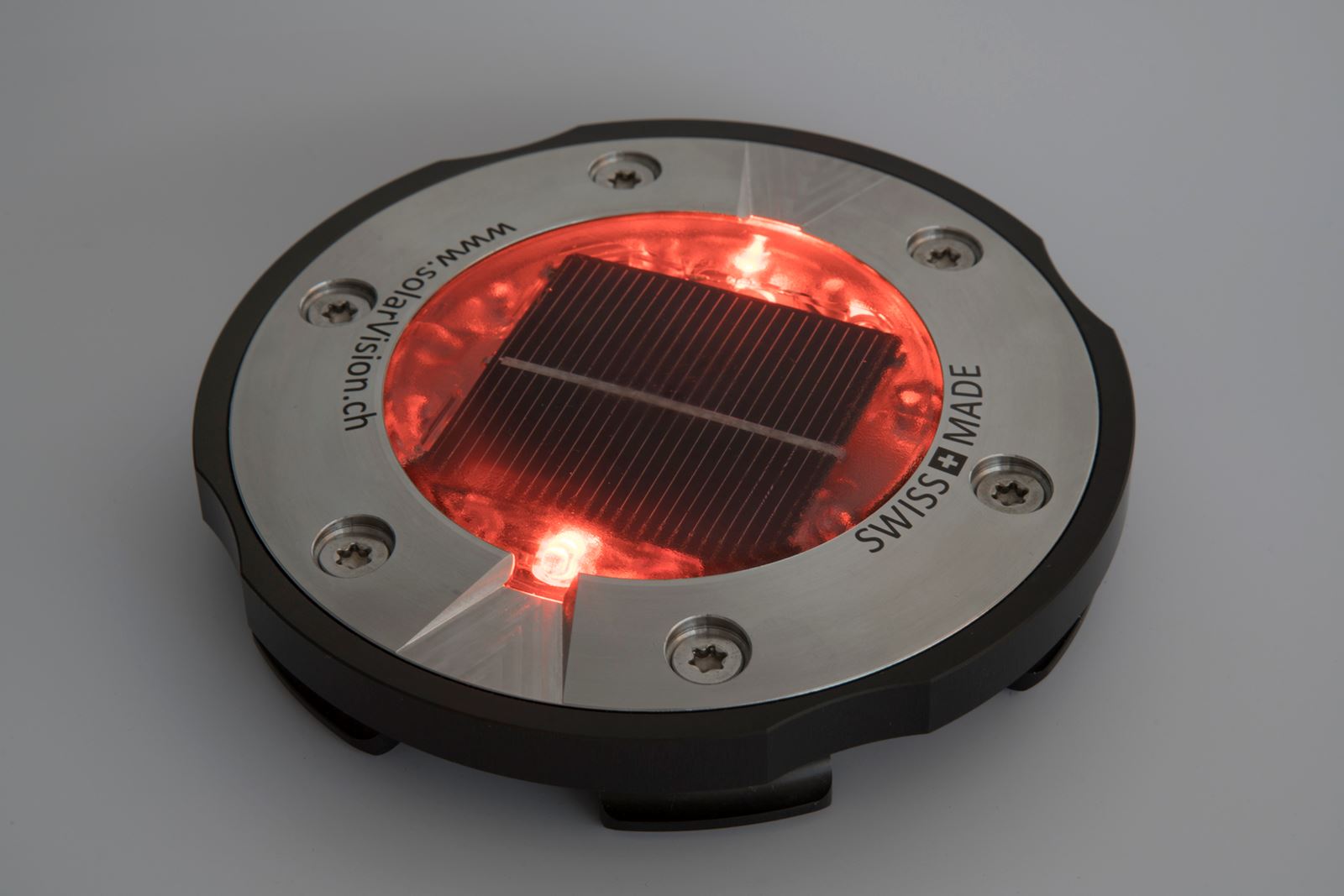 Solar Marker, hergestellt auf modernsten CNC-Maschinen in Schweizer Qualität.